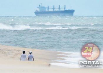 Frente fria avança pelo litoral e traz chuva moderada para o ES
