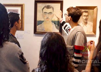 City tour apresenta história de Rubem Braga a estudantes de Cachoeiro e região