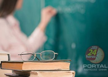 [Educação básica] Programa oferece mais de 60 mil bolsas para formação de professores