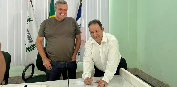 Vargem Alta vai trocar mais de mil pontos de iluminação. Investimento passa de R$1 milhão
