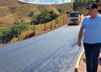 Casagrande visita obras de pavimentação de rodovias no sul do Estado