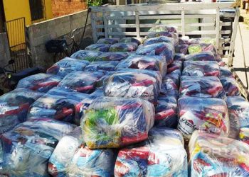 [Itapemirim] Entrega de cesta básica segue acontecendo por todo o município