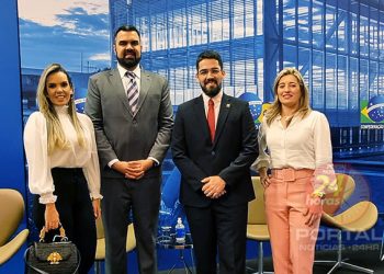 [Educação] Amunes participa do 9º Fórum Nacional Extraordinário dos Dirigentes Municipais