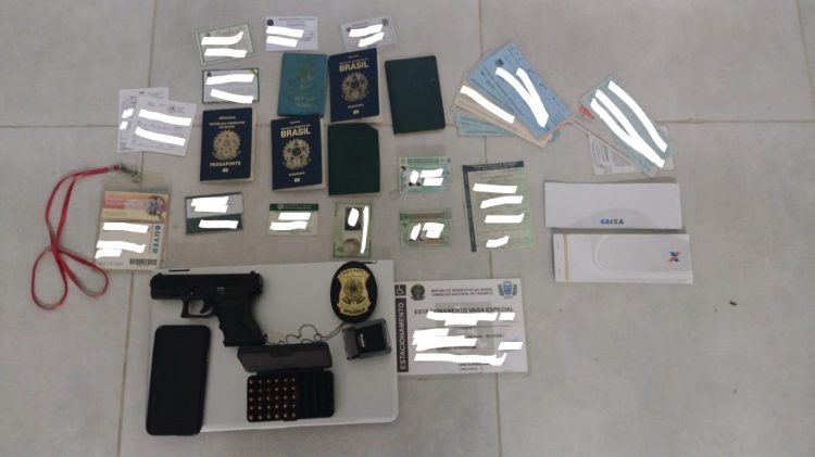 Documentos apreendidos