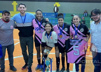 [Futsal Feminino] Time representante de Vargem Alta-ES fica em terceiro lugar na Taça dos Tropeiros 2022
