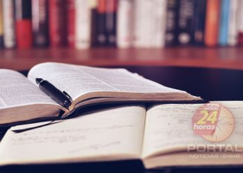 [Concurso Literário] Com prêmios para os primeiros cinco colocados evento vai marcar Dia do Servidor Público em Cachoeiro-ES; prazo de retirada dos convites termina dia (30)