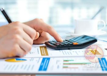 Motorista morre após capotar carro no interior do Estado