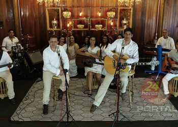 Conjunto Gálatas lança seu primeiro álbum, “O Vazio de uma Cruz”