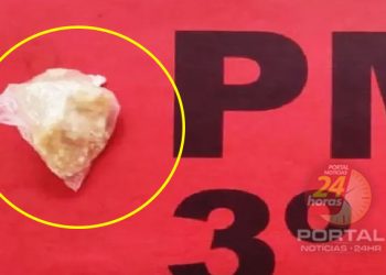 [MENOR] Indivíduo é flagrado com drogas em abordagem da polícia, em Guaçuí-ES
