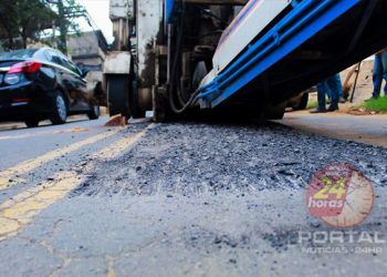 [Cachoeiro] Rua Jerônimo Ribeiro começa a ser preparada para receber asfalto novo