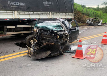 [BR-101] Grave acidente deixa dois mortos e carros destruídos