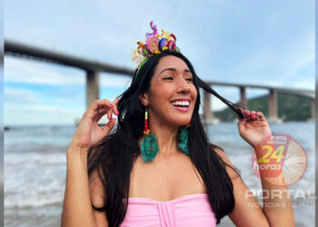 [Carnaval] Maxi brincos e tiaras são acessórios queridinhos das capixabas