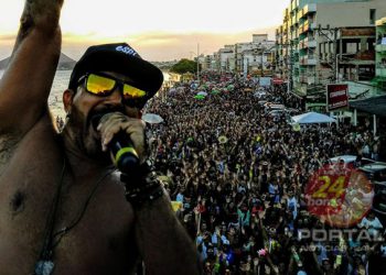 [TRIO ELÉTRICO] Carnaval de Piúma-ES começa nesta sexta; confira a programação