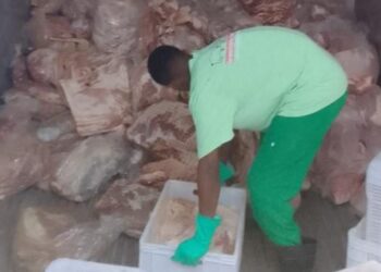 “Operação Putridum” apreende 14 toneladas de carne em frigorífico capixaba