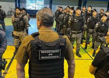 Polícia