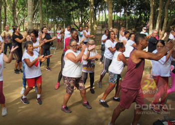 [Marataízes] Centro de Convivência Renascer realiza passeio em comemoração ao Dia das Mães