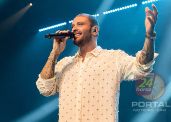 Diogo Nogueira apresenta seu novo show em Vitória-ES
