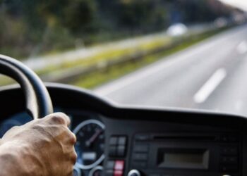 Governo tem 180 dias para regulamentar exame toxicológico de motorista