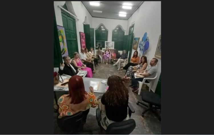 Aluna da EEEFM Wilson Resende ganha concurso de crônicas da Academia Cachoeirense de Letras