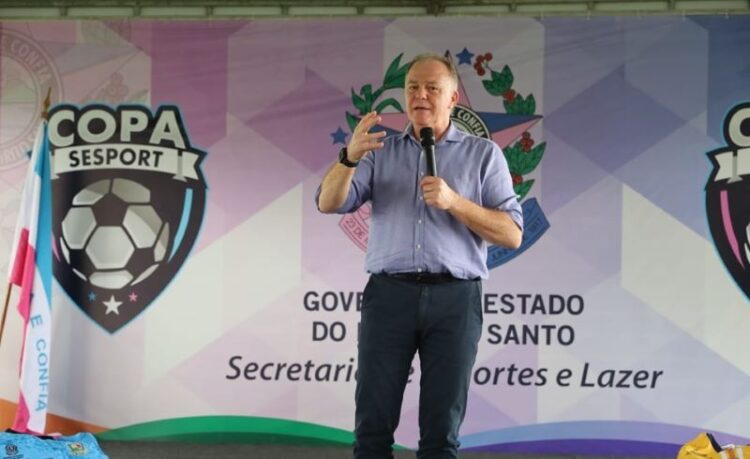 Estado realiza entrega de uniformes e materiais esportivos para a Copa Sesport