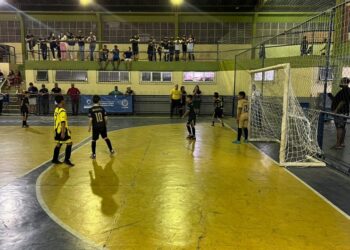 Começam as disputas da Taça Nosso Esporte Cachoeiro de Futsal