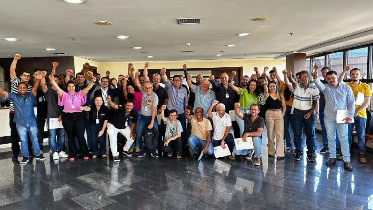 [Ales] Projeto Arranjos Produtivos capacita técnicos para transferência de conhecimento a produtores