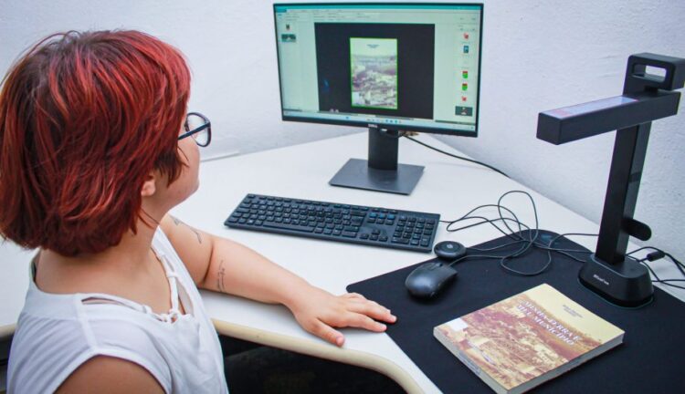 Prefeitura vai promover digitalização de acervo da Biblioteca Municipal de Cachoeiro