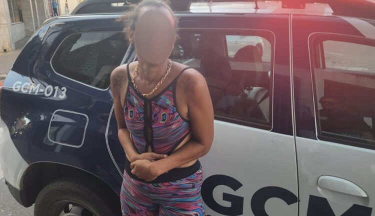 Central de monitoramento auxilia na prisão de foragida por roubo e furto em Cachoeiro