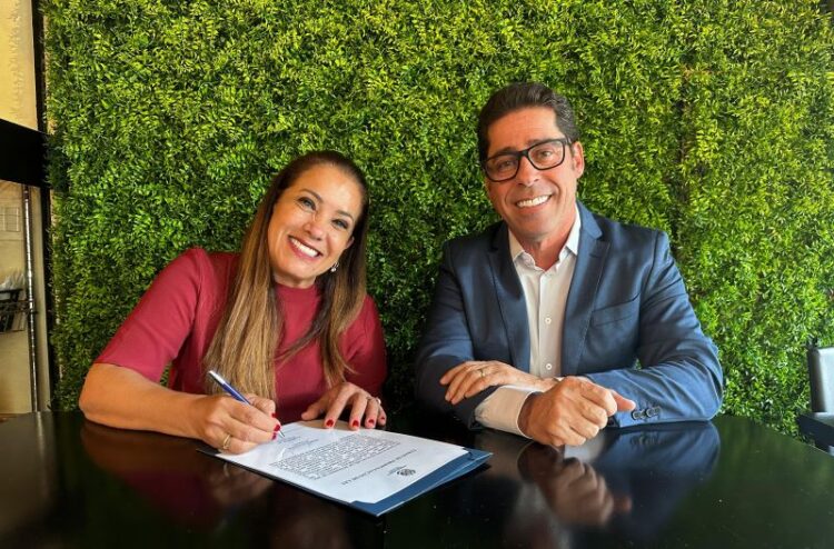 [Ales] Sancionada lei que facilita criação de vagas de trabalho para mulheres vítimas de violência