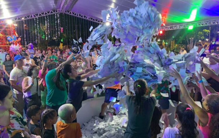 Campanha “Natal Feliz é Aqui” definiu os sortudos do ano em Cachoeiro. Saiba quem foi premiado