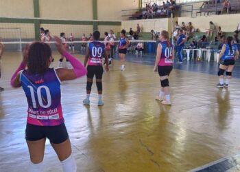 Time feminino do BNH é o grande campeão da Taça Nosso Esporte Cachoeiro de Vôlei