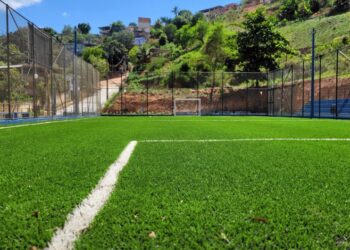 [Cachoeiro] Campo de futebol society é entregue aos moradores do Rubem Braga