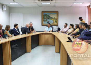 [Vila Velha] Prefeitura, Estado e sociedade definem regulamentação na Rodovia do Sol