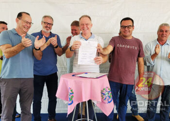 [Estado] Governador assina Ordem de Serviço para calçamento rural na comunidade de São Miguel, Domingos Martins