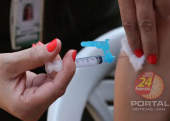 Saiba se seu cartão de vacina está atualizado e conheça as imunizações do SUS