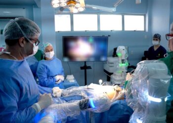 Hospital Evangélico de Cachoeiro realiza primeiras cirurgias com uso do robô Versius