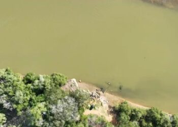 Esgoto ameaça comunidade pesqueira de Mandoca, patrimônio histórico e ambiental de Anchieta (ES)