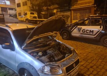 Guarda Municipal de Cachoeiro apreende veículo clonado, no Vila Rica
