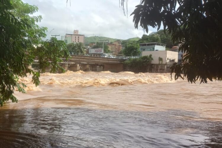 Rio Itapemirim estabilizou, mas pescadores devem ter atenção, alerta Defesa Civil de Cachoeiro