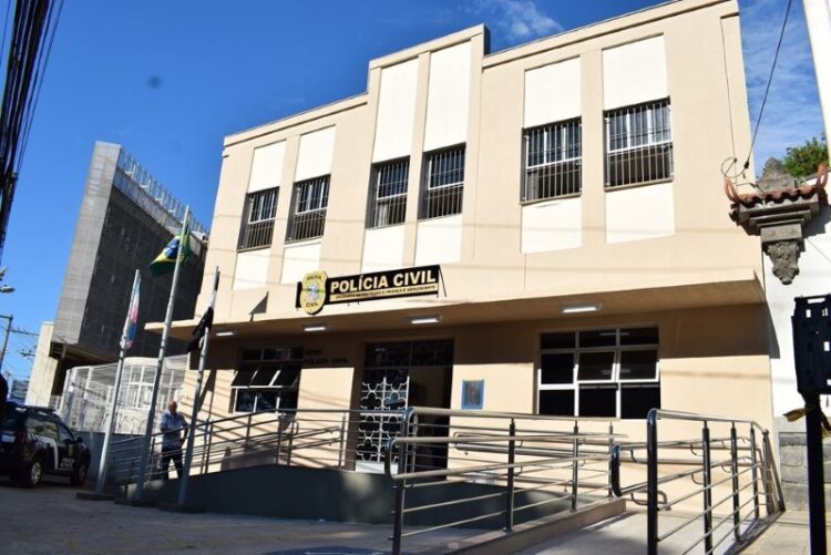 [Vila Velha] PC prende feirante suspeito de abusar sexualmente da própria filha