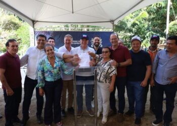 [Domingos Martins] Governador inaugura 1ª etapa da pavimentação da Rota do Carmo em Pedra Azul