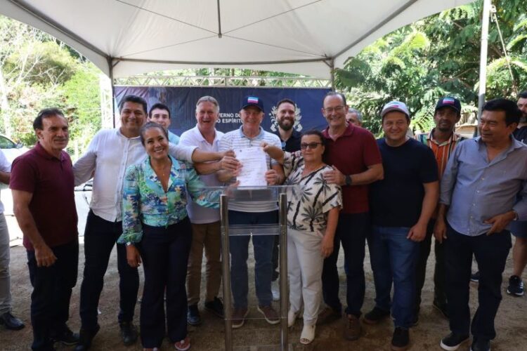 [Domingos Martins] Governador inaugura 1ª etapa da pavimentação da Rota do Carmo em Pedra Azul