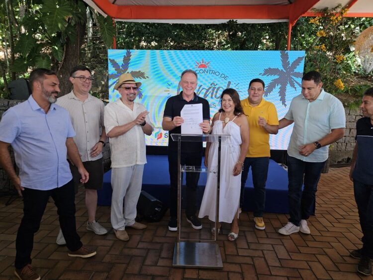 Governo e Senac firmam acordo para utilização do Radium Hotel em Guarapari