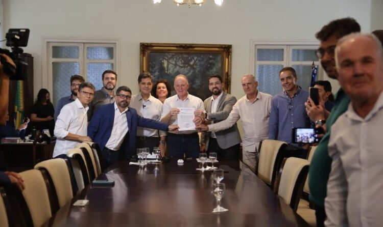 Casagrande autoriza início das obras no Aeroporto de Cachoeiro