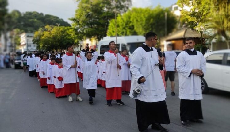 [Mimoso do Sul] Paróquia celebra festa do padroeiro São José com missa e procissão