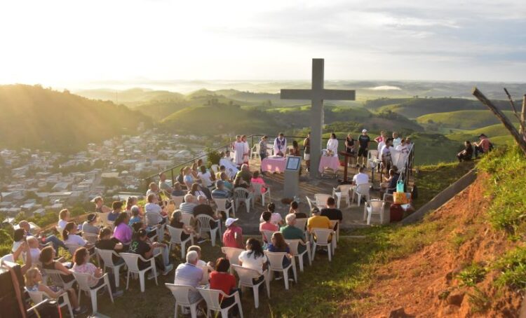Paróquia promove Caminhada Penitencial em Rio Novo do Sul