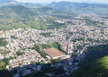 [Morro das Andorinhas] Caminhada celebrou Emancipação de Cachoeiro