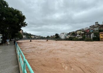 Defesa Civil de Cachoeiro monitora volume do rio Itapemirim