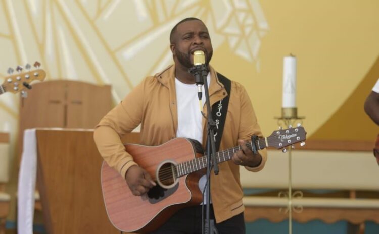 Cantor alegrense participa de Concurso Nacional de Música Católica