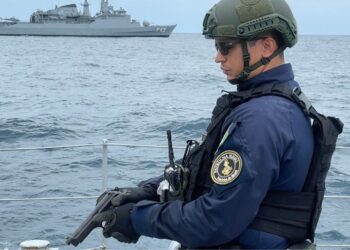 Marinha do Brasil: editais abertos com vagas para diversas áreas. Soldos podem passar de R$ 9 mil